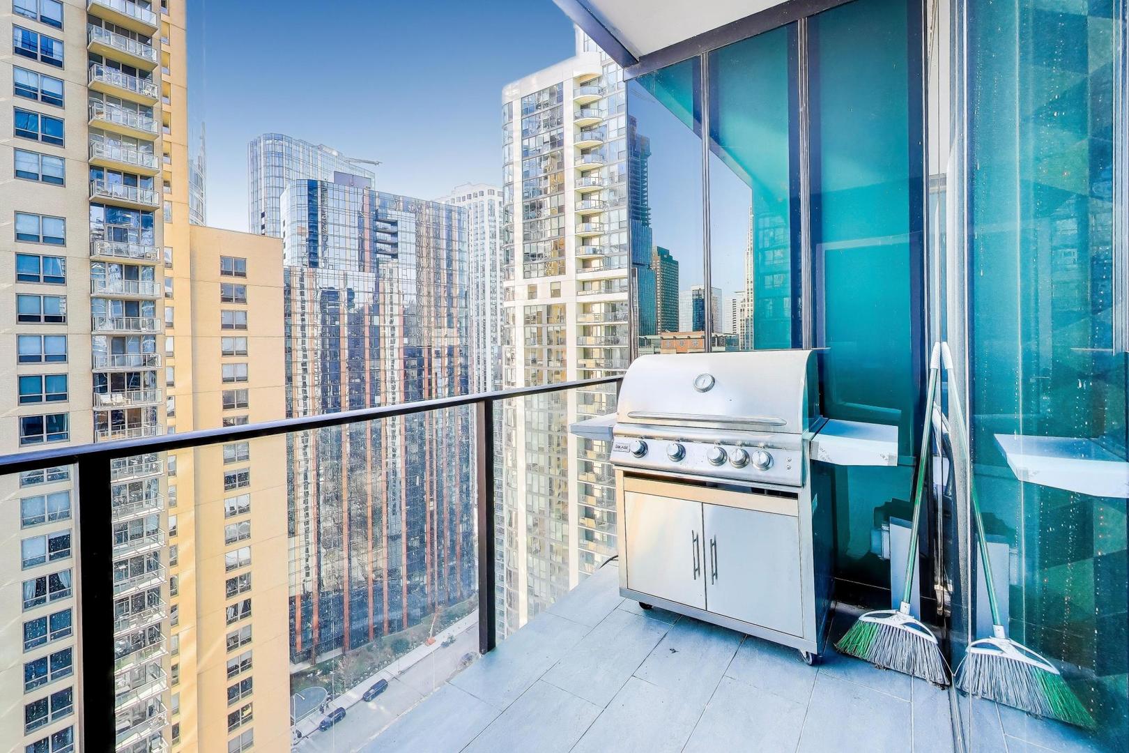 363 East Wacker Drive, Unit 2108 Chicago, IL 60601 - Photo 44 of 76