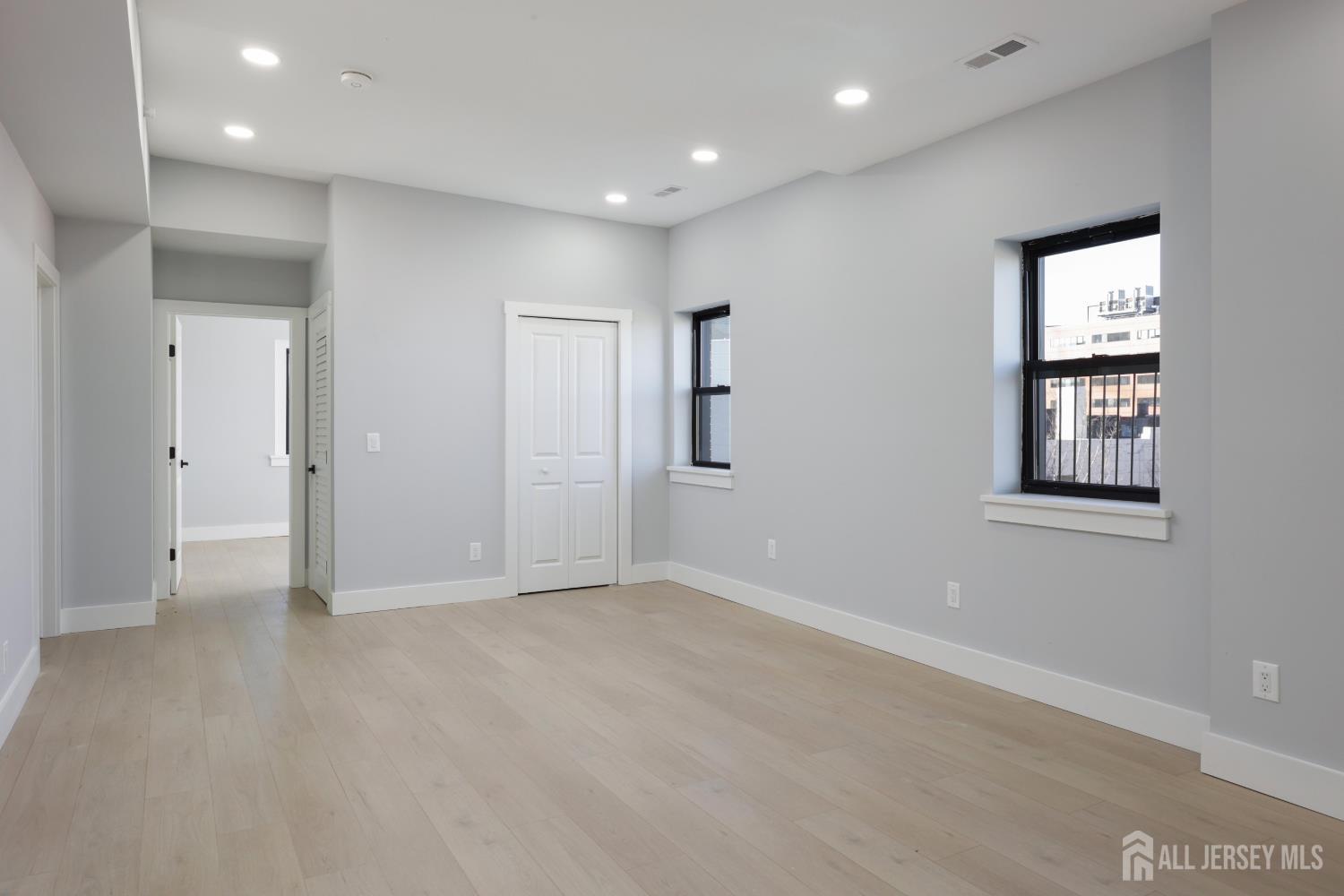 365 George Street, Unit 5 New Brunswick, NJ 08901 - Photo 9 of 24