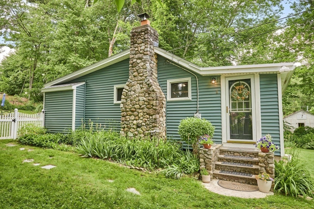 8 Beatrice Road Westford, MA 01886 - Photo 1 of 19 Gallery Image 1