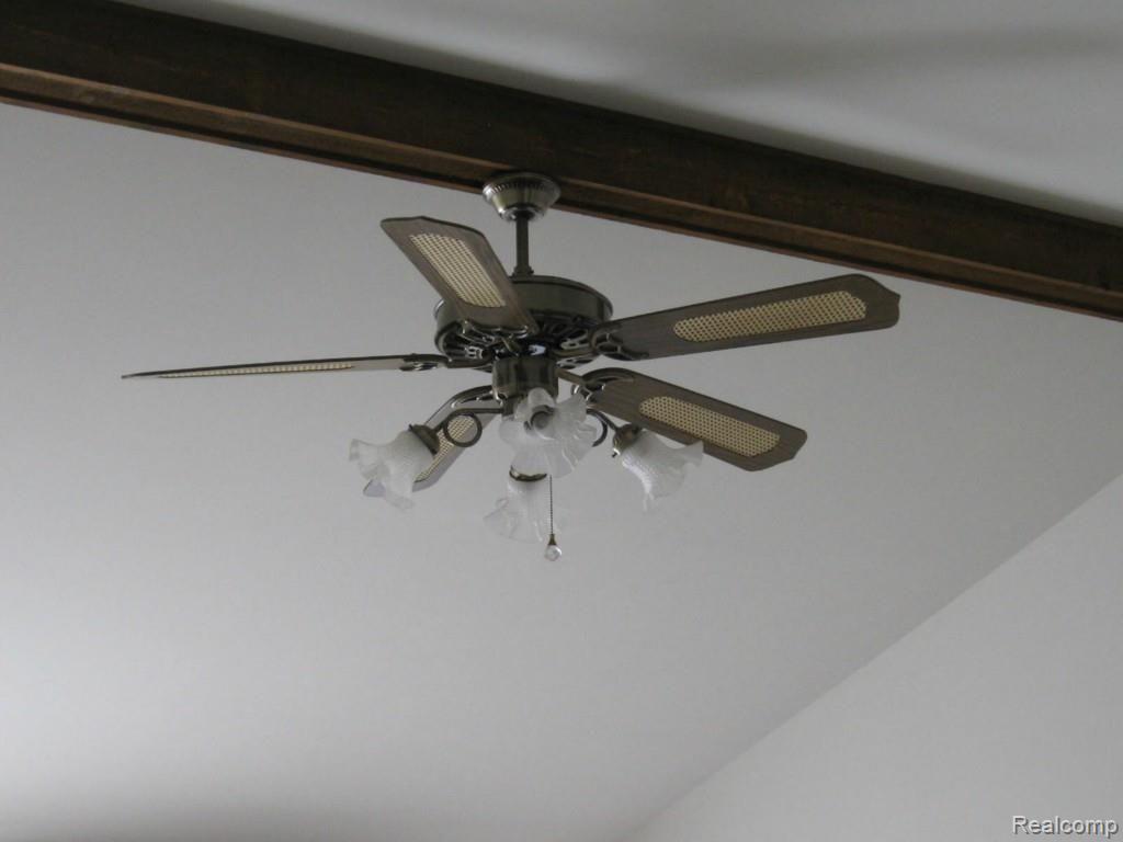 519 Tennyson, Unit 23 Rochester Hills, MI 48307 - Photo 7 of 33