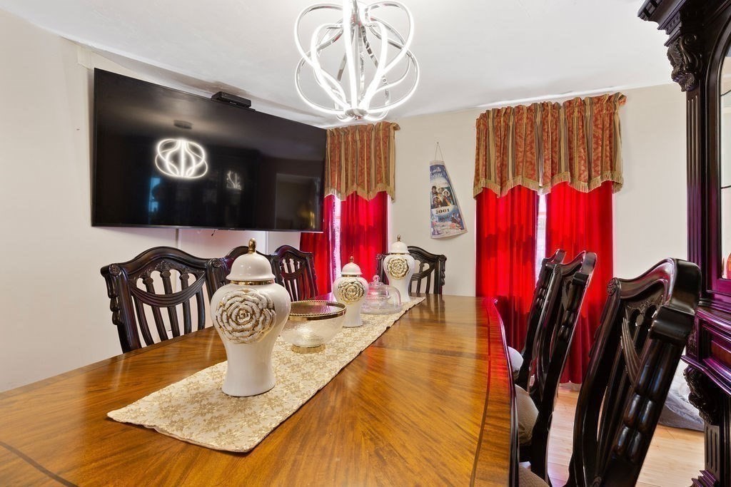 71 Dwinell Road Taunton, MA 02780 - Photo 9 of 32