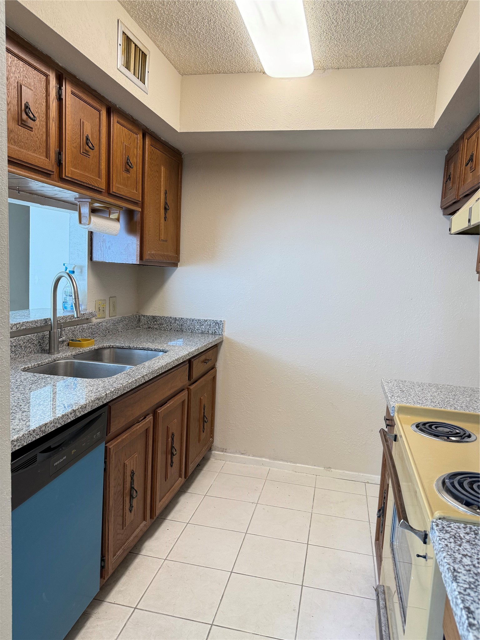 8101 Amelia Road, Unit 507 Houston, TX 77055 - Photo 5 of 26