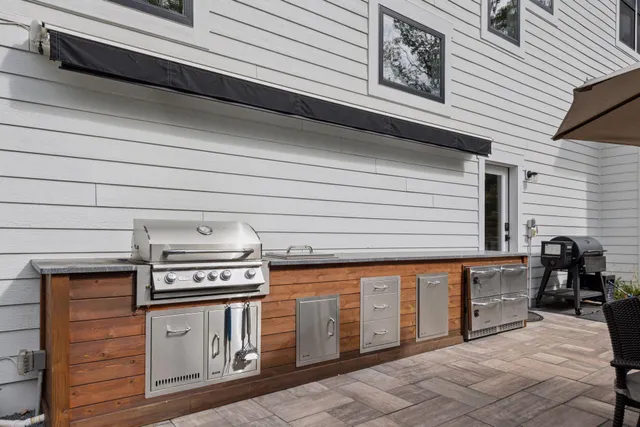 $1,375,000 | 5195 Ranchview Lane North, Plymouth, MN 55446