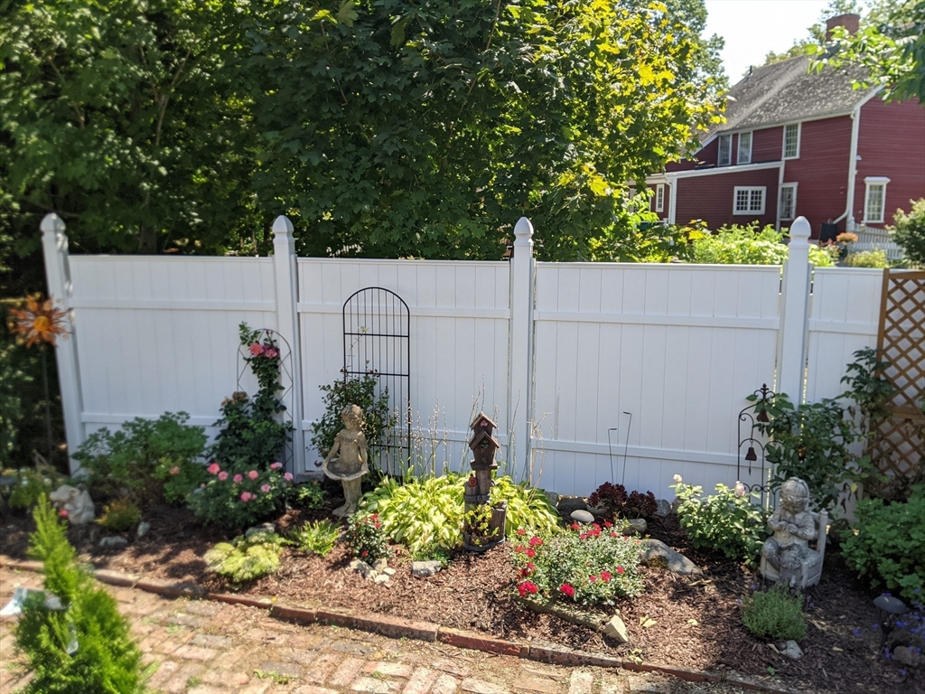 38 Knower Road Westminster, MA 01473 - Photo 36 of 40 a view of a pathway in front of house