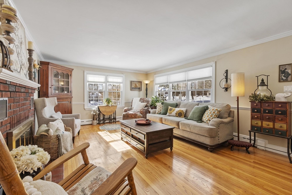 38 Knower Road Westminster, MA 01473 - Photo 5 of 40 a living room with furniture and a wooden floor