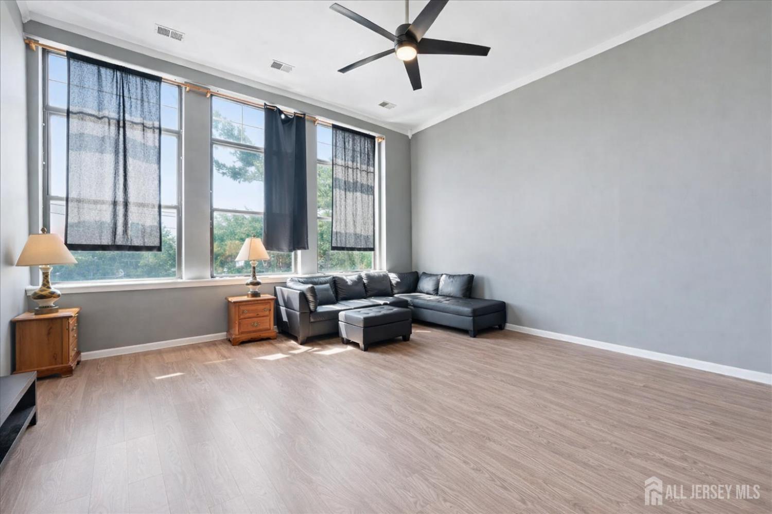 434 Lawrence Street, Unit 18 Perth Amboy, NJ 08861 - Photo 4 of 11