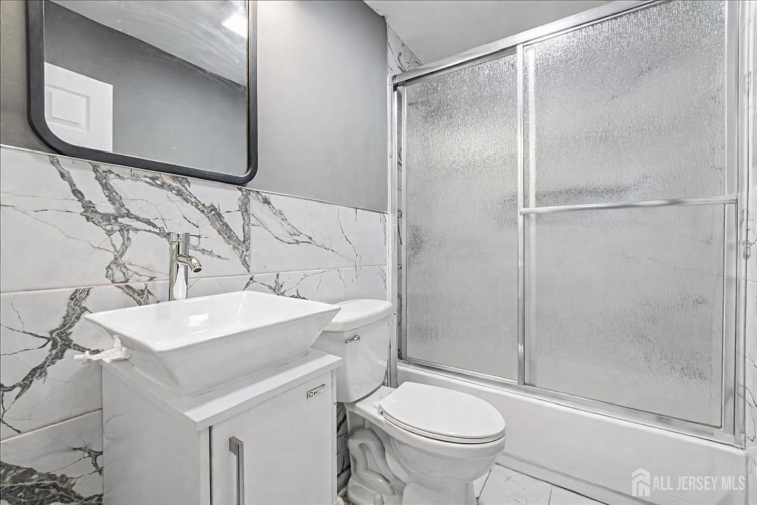 434 Lawrence Street, Unit 18 Perth Amboy, NJ 08861 - Photo 8 of 11