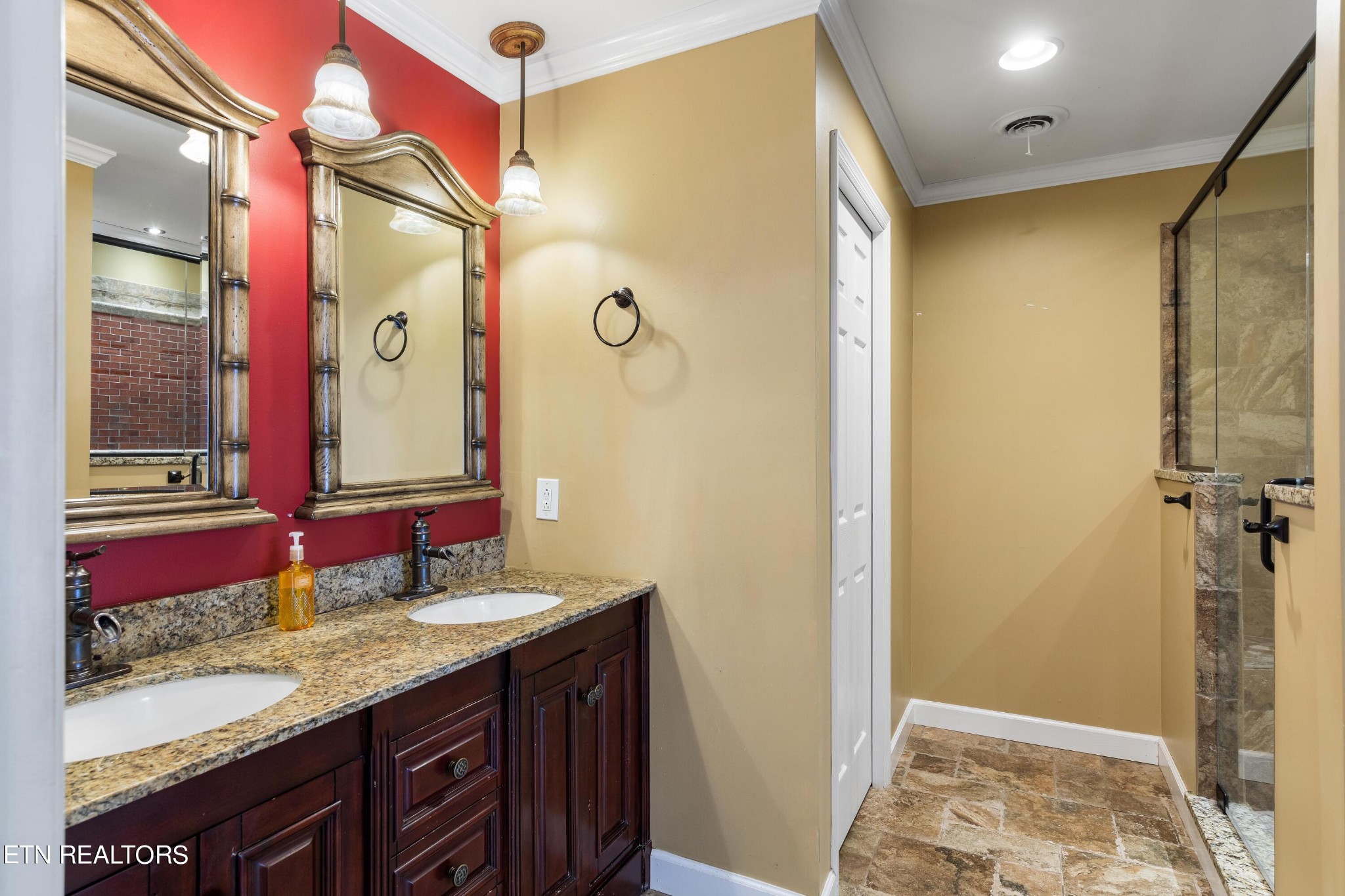 233 Crowfield Road Knoxville, TN 37922 - Photo 19 of 41 Gallery Image 19