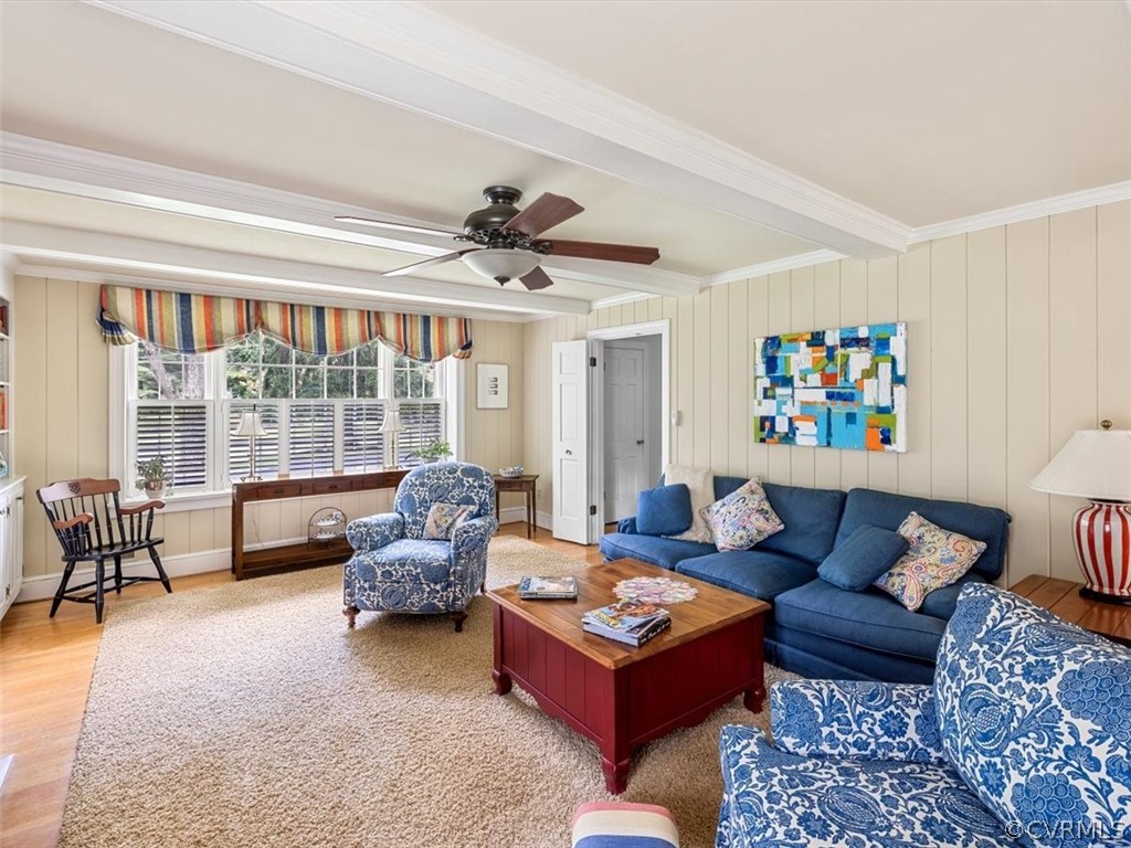 10511 Cherokee Road Richmond, VA 23235 - Photo 17 of 43 Cozy but bright with the large front window!