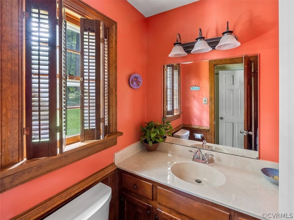 10511 Cherokee Road Richmond, VA 23235 - Photo 18 of 43 Powder Room is located off the rear of the Family