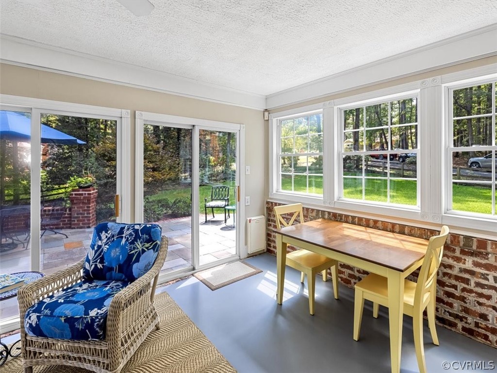 10511 Cherokee Road Richmond, VA 23235 - Photo 21 of 43 Glass doors open to bluestone patio...