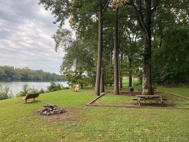10511 Cherokee Road Richmond, VA 23235 - Photo 41 of 43 River Access - Picnic area along the River - yours