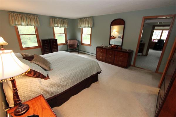 6 Blueberry Hill Road Medway, MA 02053 - Photo 10 of 23 Gallery Image 10