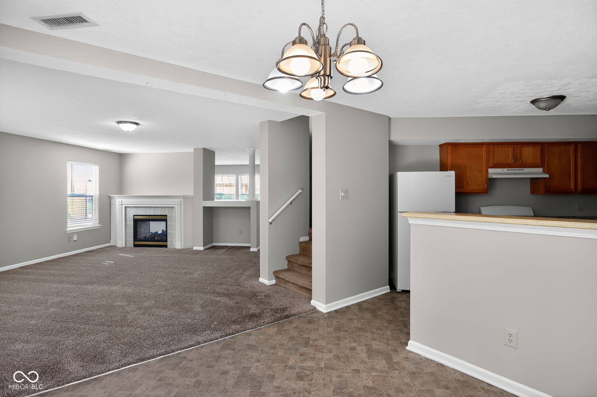 7506 Redcliff Road Indianapolis, IN 46256 - Photo 5 of 32