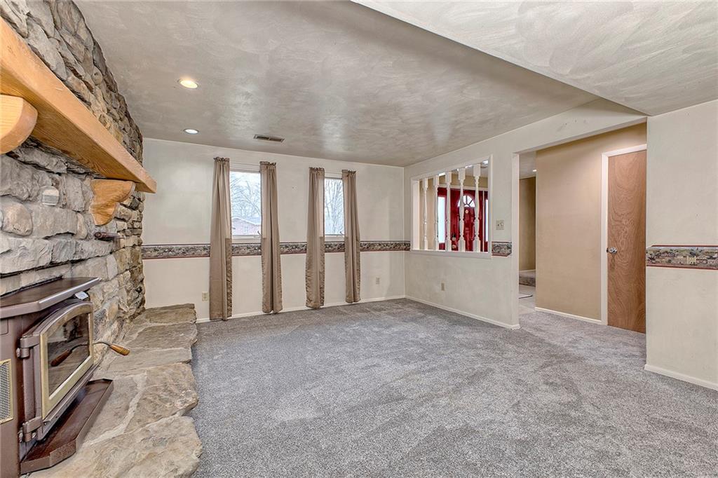 13669 Turner Valley Road Irwin, PA 15642 - Photo 7 of 34