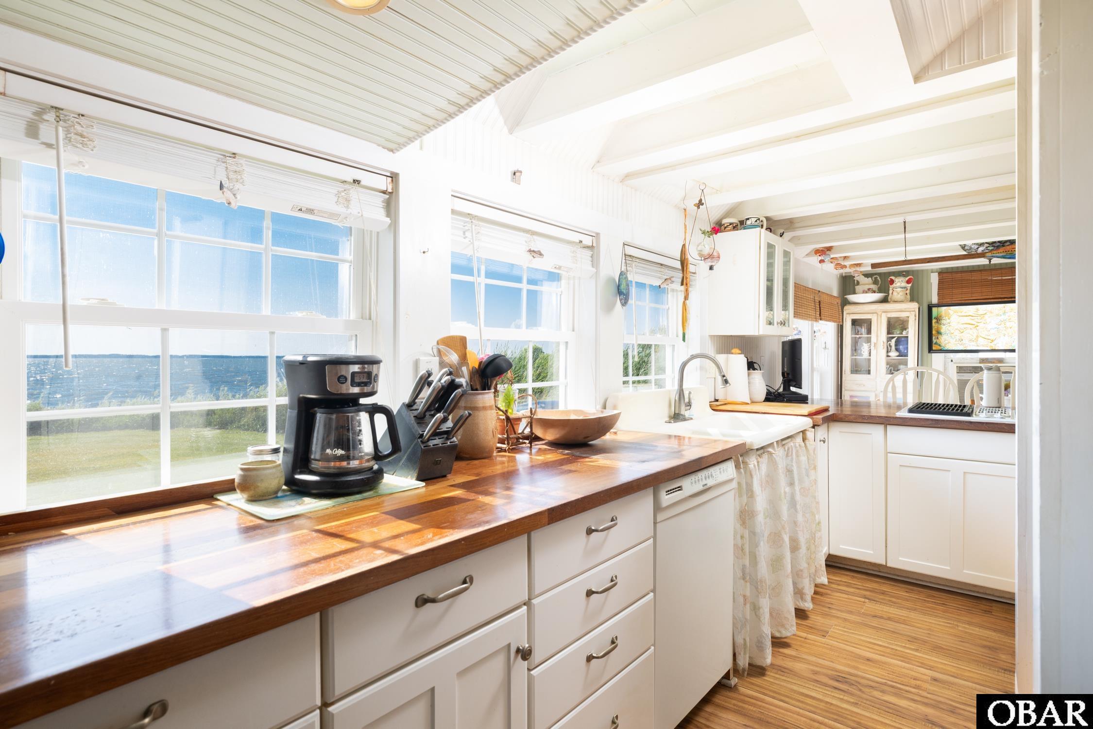 1327 West Kitty Hawk Road Kitty Hawk, NC 27949 - Photo 5 of 21