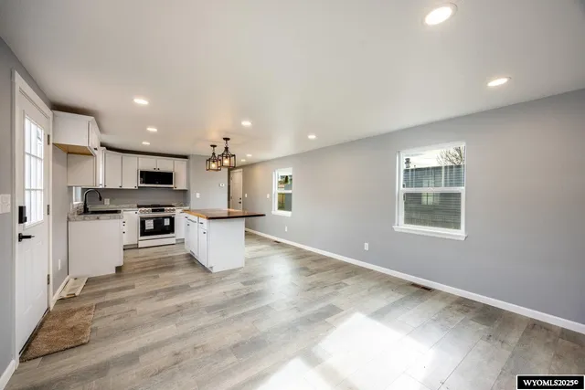 $85,000 | 5901 Coffeen Avenue, Sheridan, WY 82801