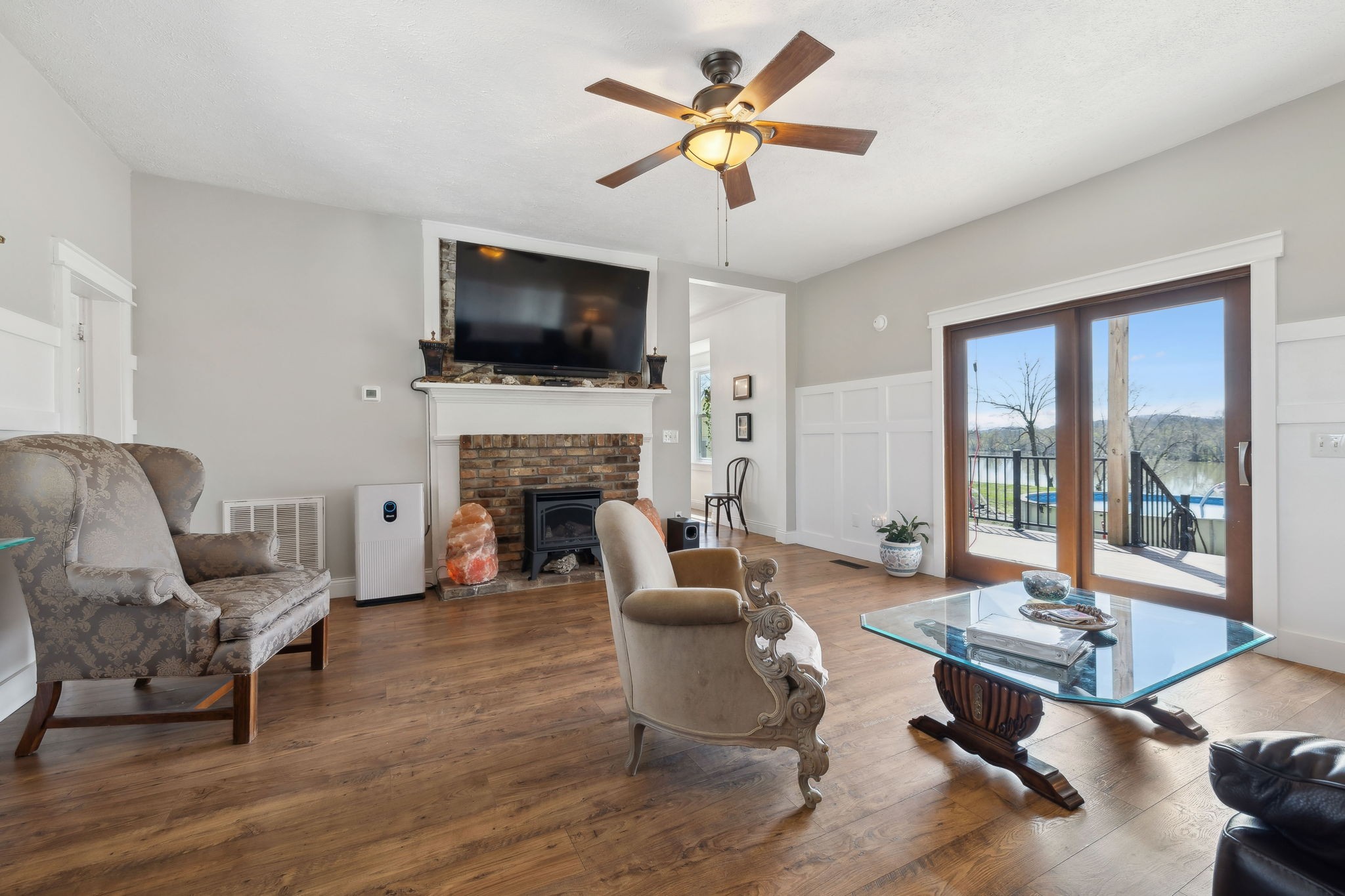 20 Bledsoe Borough Lane Riddleton, TN 37151 - Photo 14 of 72 a living room with furniture fireplace and a flat screen tv