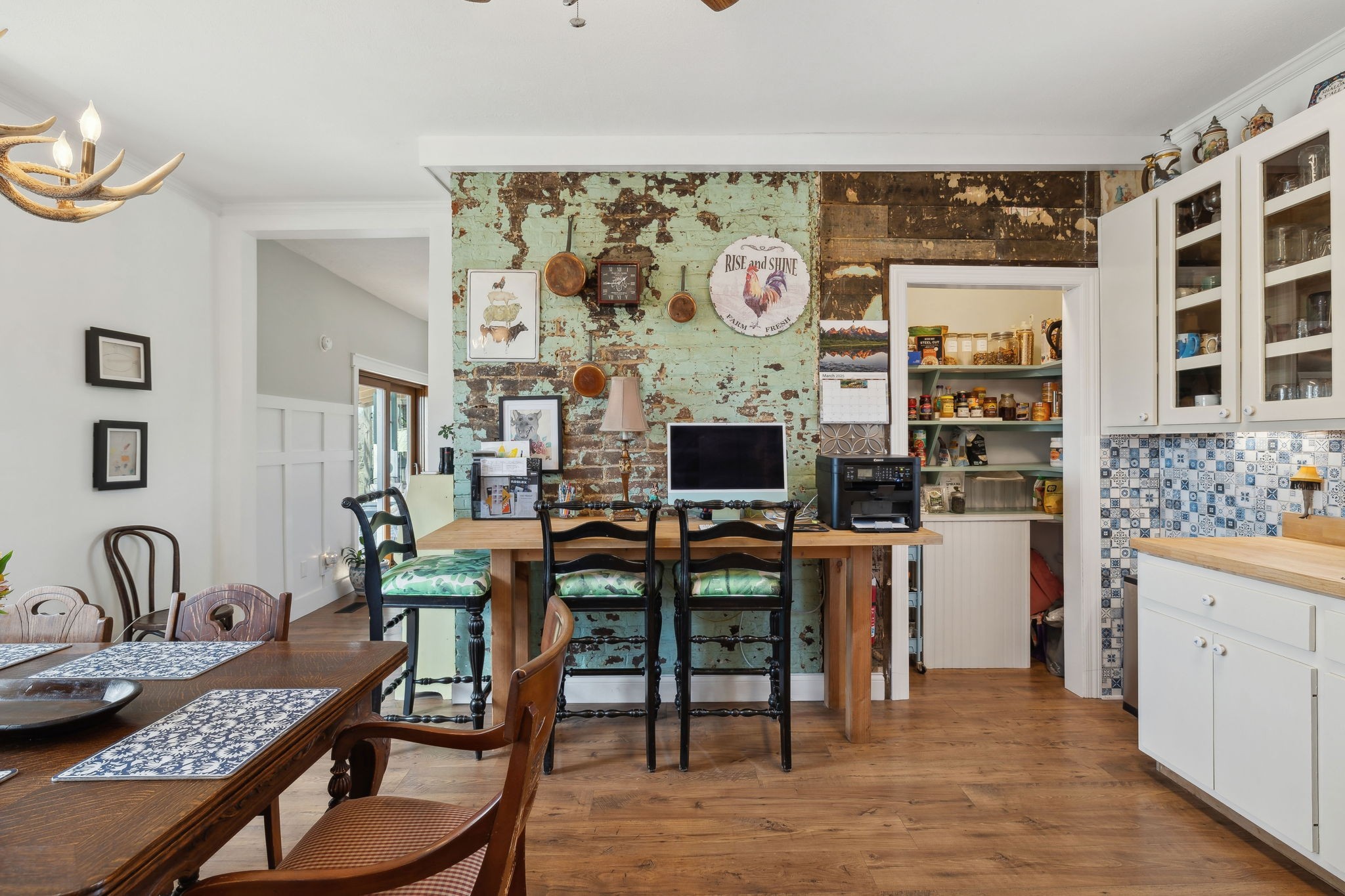 20 Bledsoe Borough Lane Riddleton, TN 37151 - Photo 25 of 72 a view of a workspace with furniture