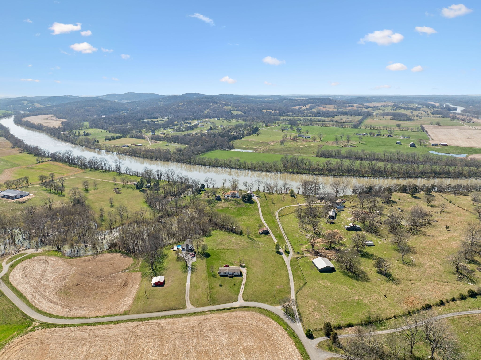 20 Bledsoe Borough Lane Riddleton, TN 37151 - Photo 63 of 72 an aerial view of a house with a yard