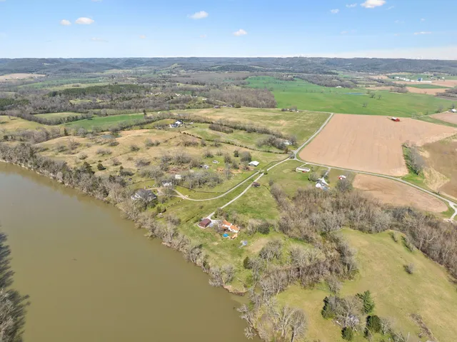 $699,900 | 20 Bledsoe Borough Lane, Riddleton, TN 37151