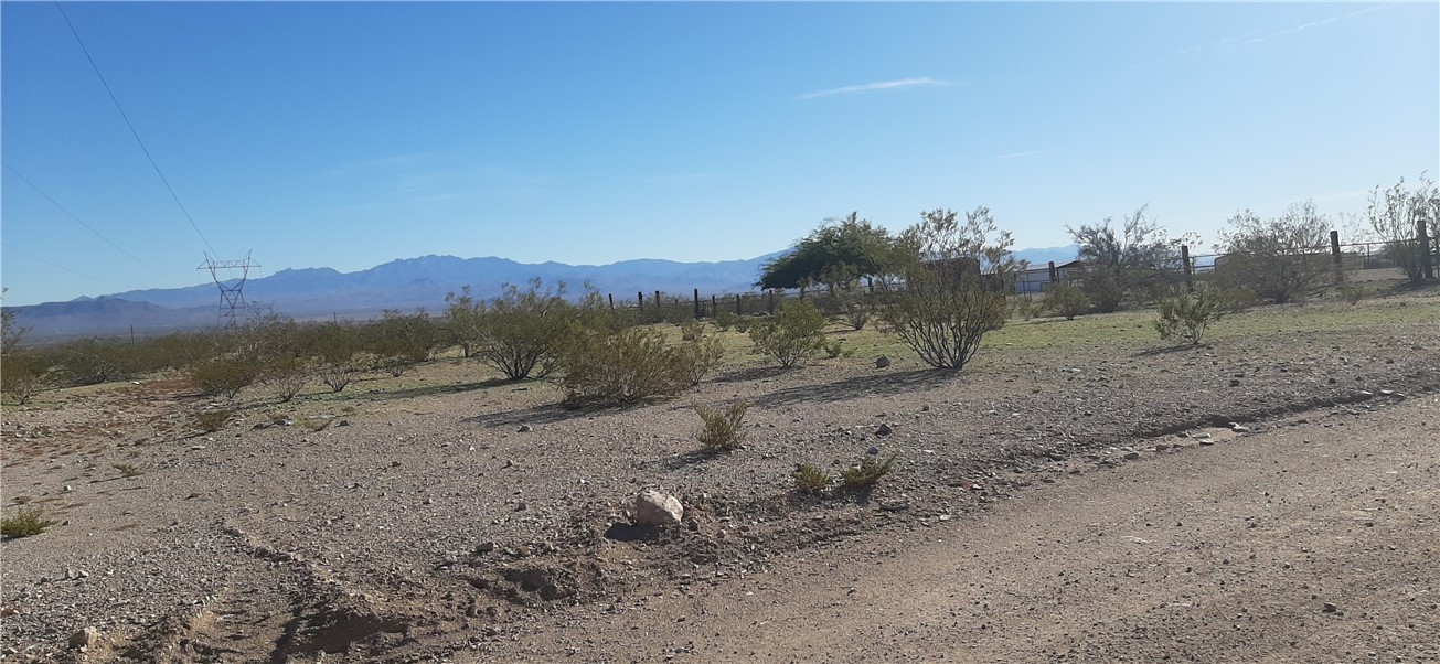 0 South Dragoon Road Golden Valley, AZ 86413 - Photo 4 of 8 SE view