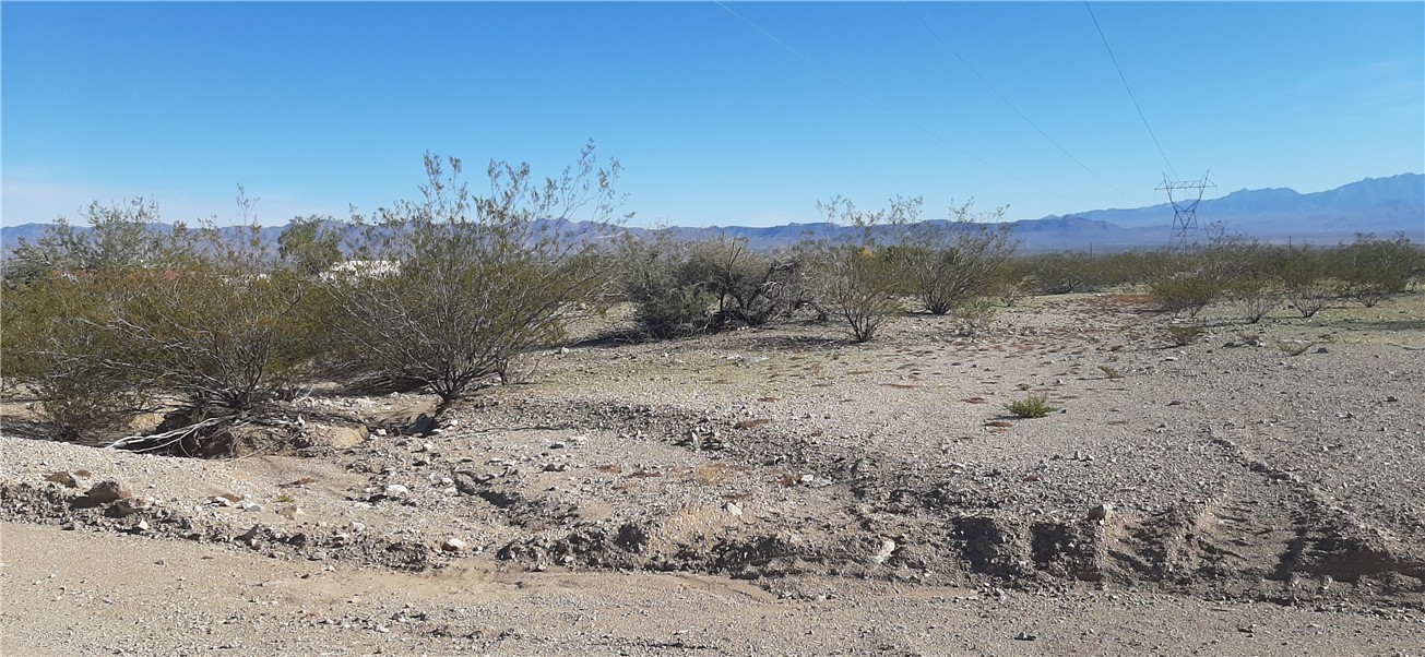 0 South Dragoon Road Golden Valley, AZ 86413 - Photo 5 of 8 view to East