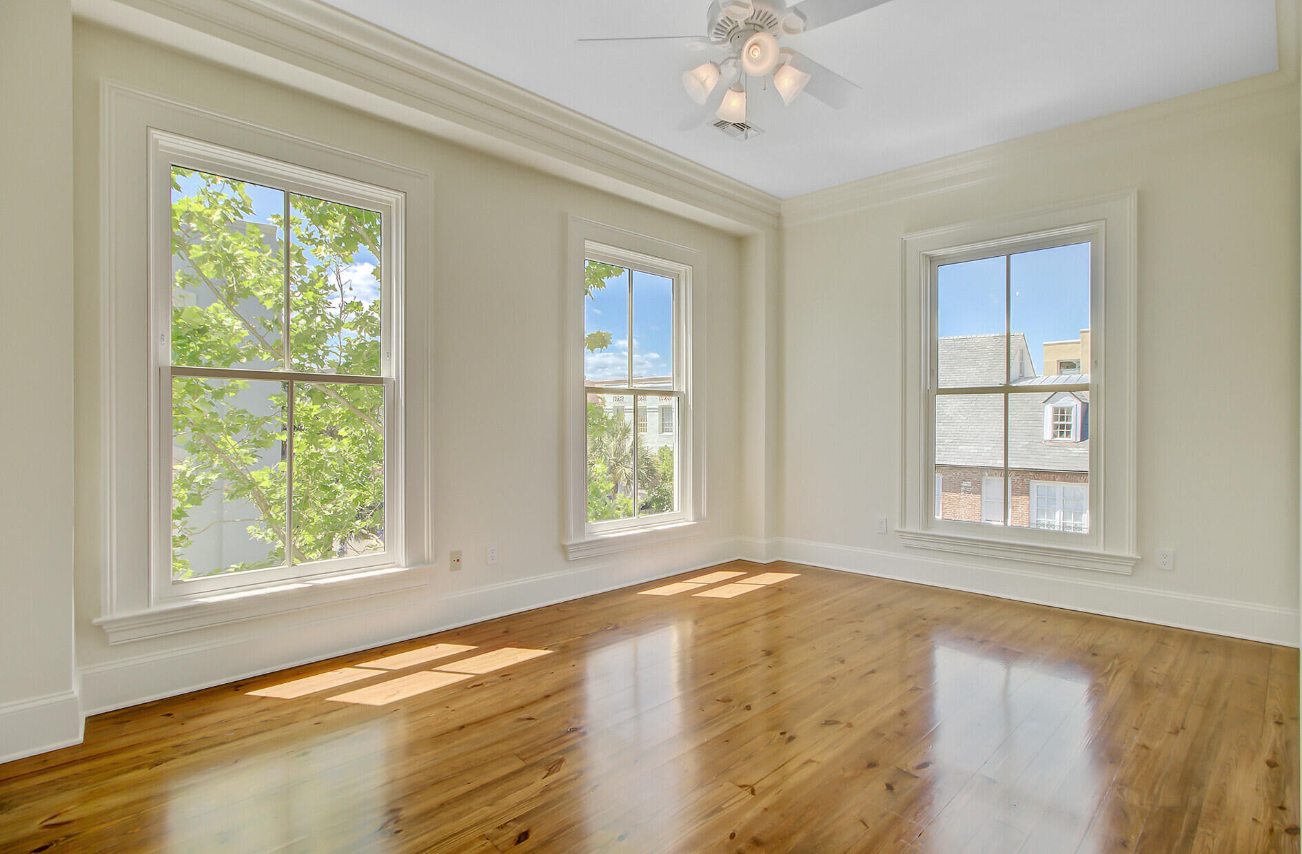 1 Vendue Range, Unit I Charleston, SC 29401 - Photo 40 of 57 111_58_mls