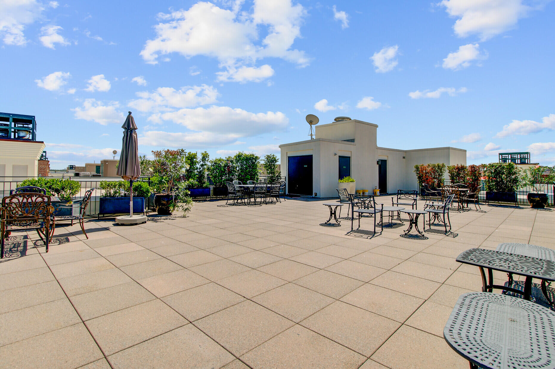 1 Vendue Range, Unit I Charleston, SC 29401 - Photo 49 of 57 122_69_mls