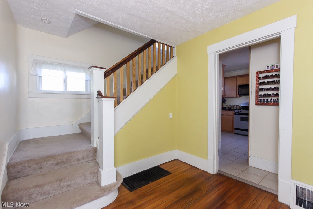 8465 Valley View Road Macedonia, OH 44056 - Photo 11 of 35 Gallery Image 11