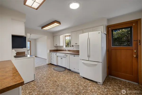 $699,000 | 1411 Nisqually Street, Steilacoom, WA 98388