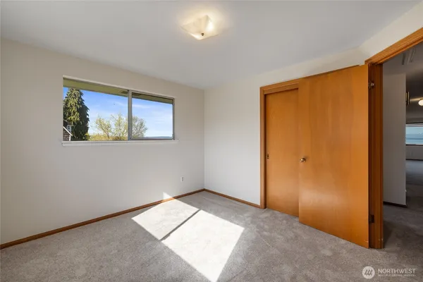 $699,000 | 1411 Nisqually Street, Steilacoom, WA 98388