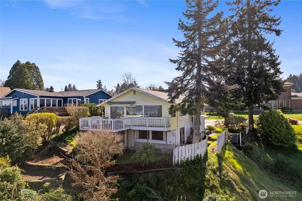 $699,000 | 1411 Nisqually Street, Steilacoom, WA 98388