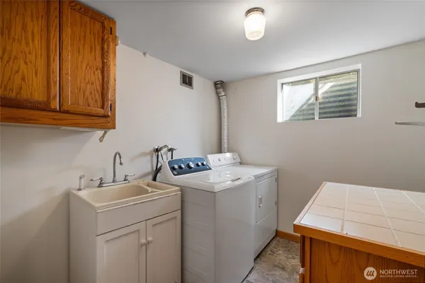 $699,000 | 1411 Nisqually Street, Steilacoom, WA 98388