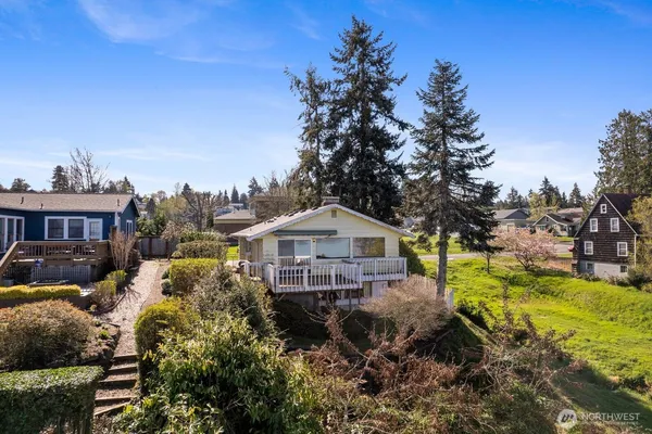 $699,000 | 1411 Nisqually Street, Steilacoom, WA 98388