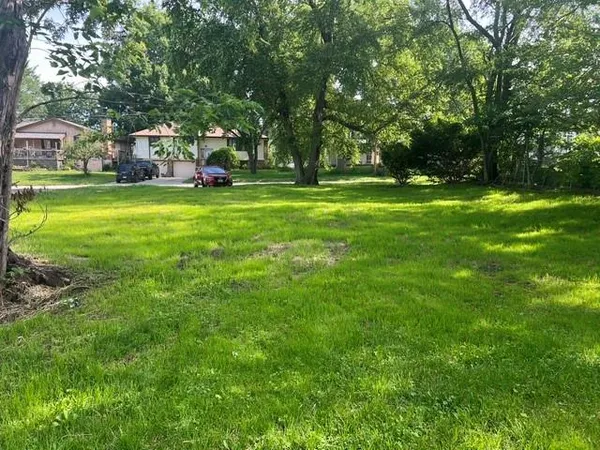 $24,000 | 704 East 3rd Street, Cameron, MO 64429