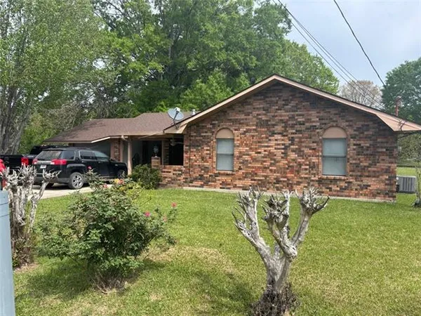 $175,000 | 162 Decuir Street, Marksville, LA 71351
