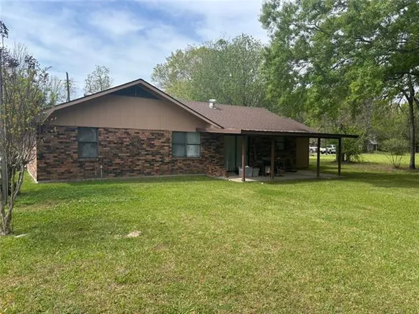 $175,000 | 162 Decuir Street, Marksville, LA 71351