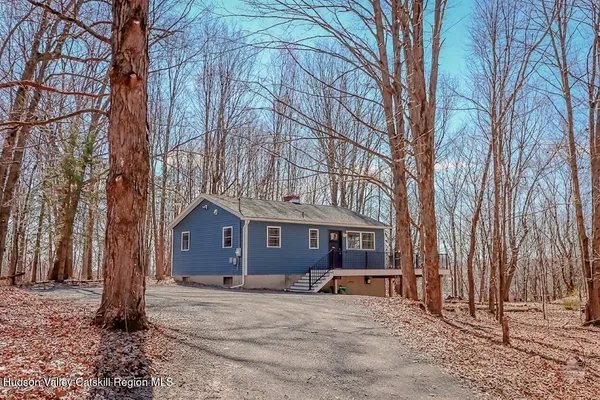$448,000 | 18 Elm Street, Chatham, NY 12037