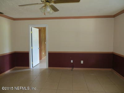 10233 Allene Road Jacksonville, FL 32219 - Photo 3 of 12 LIVING ROOM