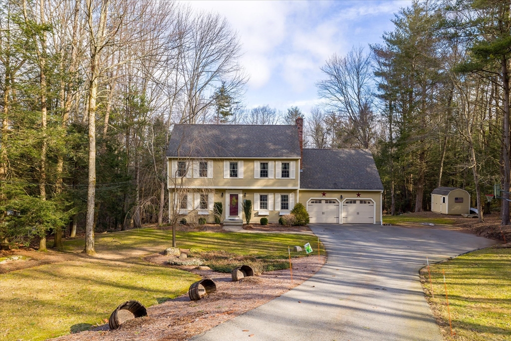 33 Glendale Road Sturbridge, MA 01518 - Photo 1 of 27 a view of a house with pool