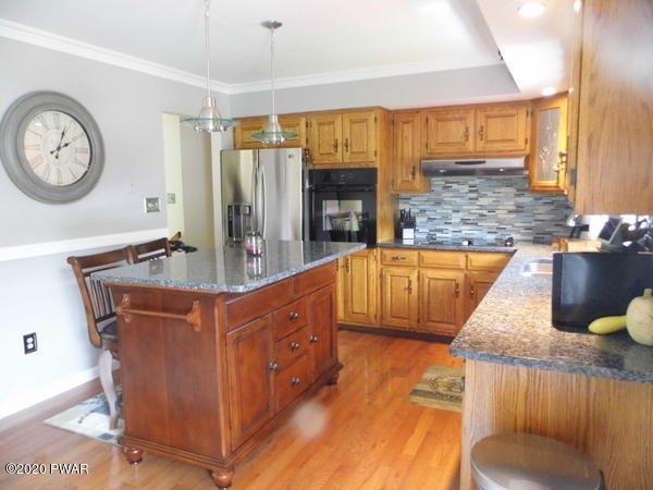 657 Spring Hill Road Moscow, PA 18444 - Photo 5 of 24 kitchen view2