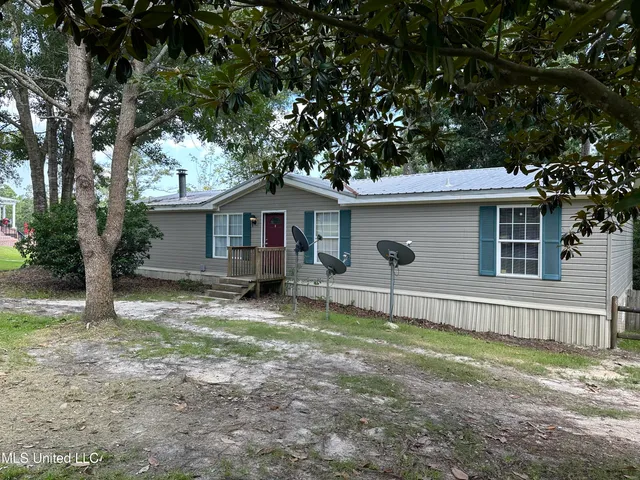 $1,550 | 6601 Woodlake Lane, Ocean Springs, MS 39564