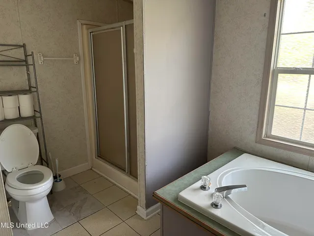 $1,550 | 6601 Woodlake Lane, Ocean Springs, MS 39564