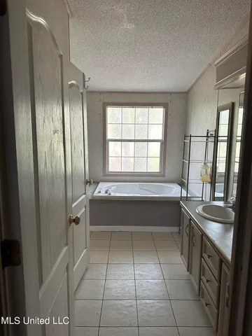 $1,550 | 6601 Woodlake Lane, Ocean Springs, MS 39564