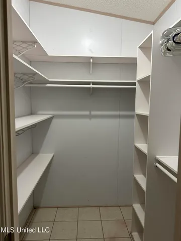 $1,550 | 6601 Woodlake Lane, Ocean Springs, MS 39564