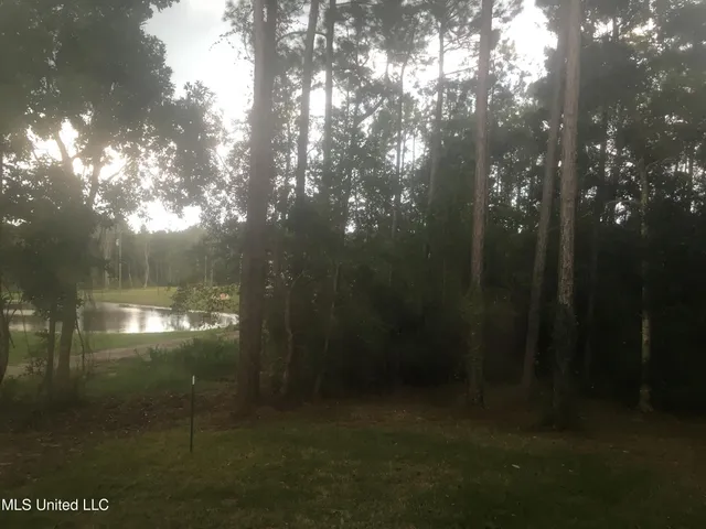 $1,550 | 6601 Woodlake Lane, Ocean Springs, MS 39564