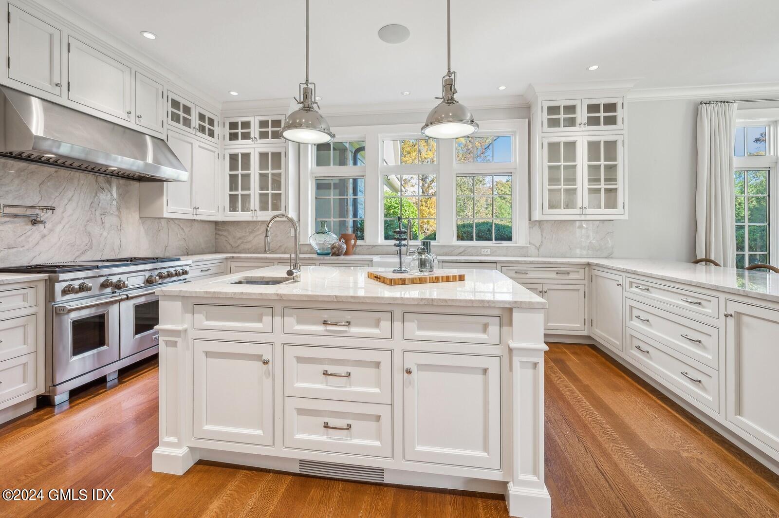 1 Deer Lane Greenwich, CT 06830 - Photo 16 of 48 29_1DeerLn_2029_Large