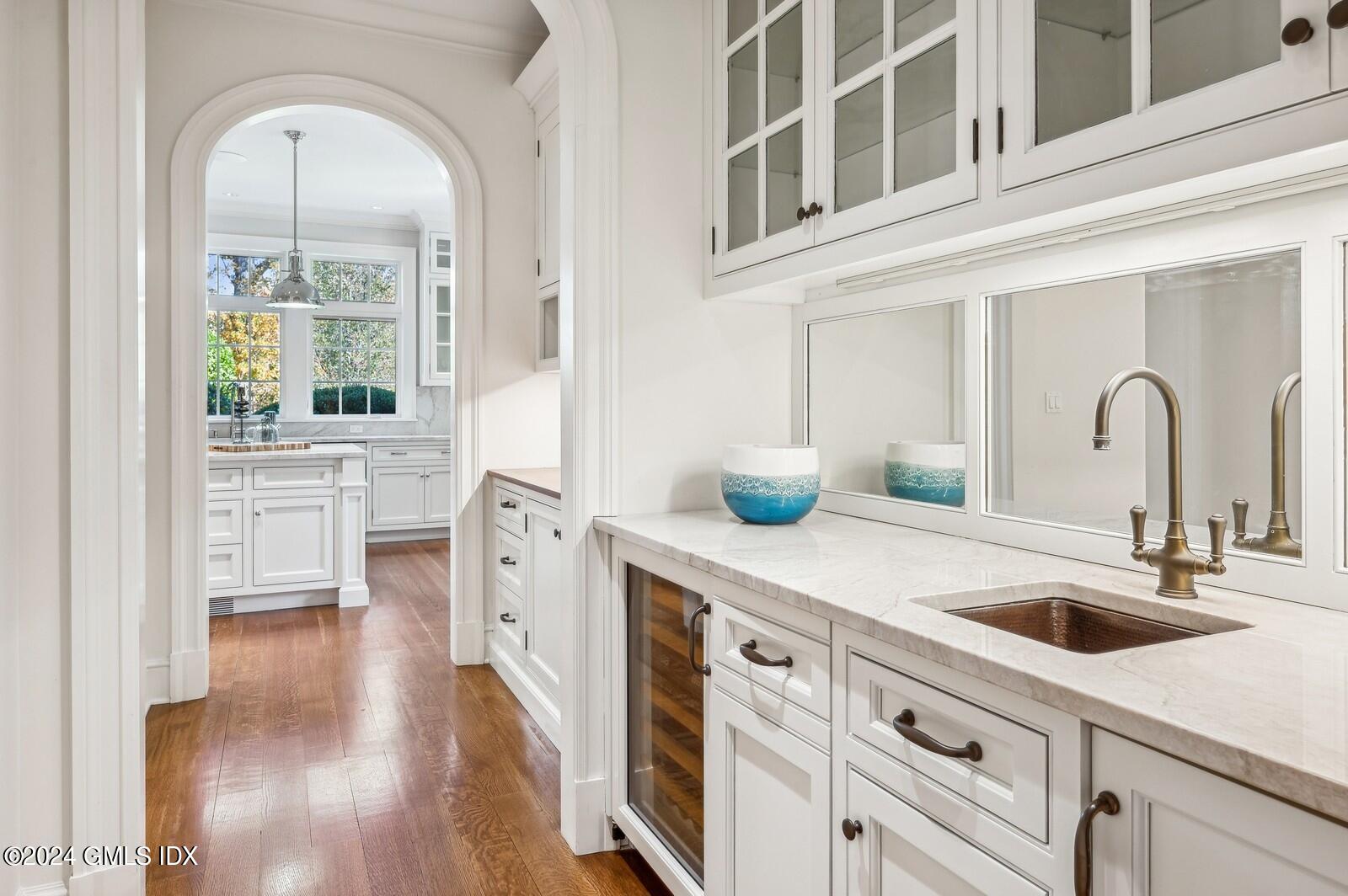 1 Deer Lane Greenwich, CT 06830 - Photo 22 of 48 28_1DeerLn_2028_Large