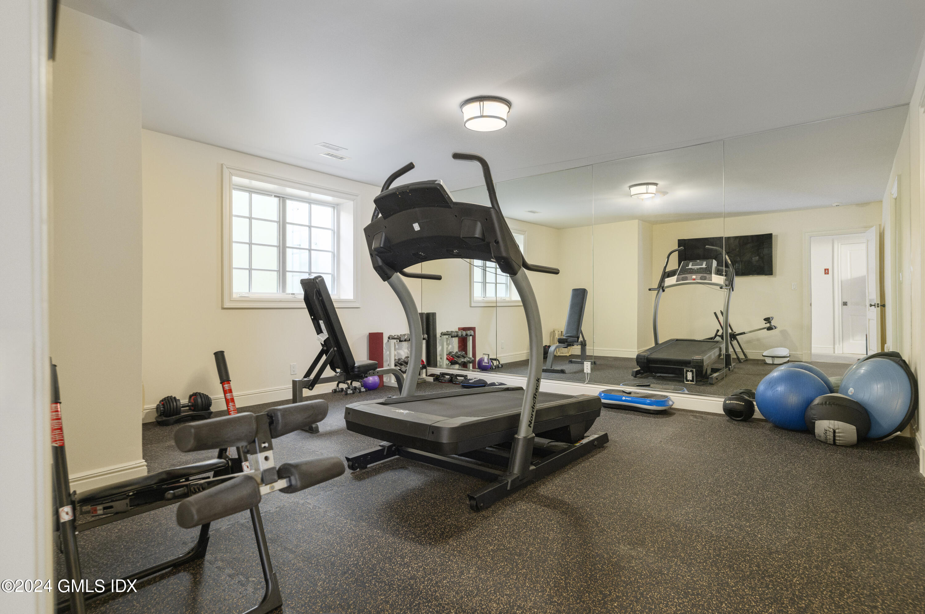 1 Deer Lane Greenwich, CT 06830 - Photo 41 of 48 Lower level